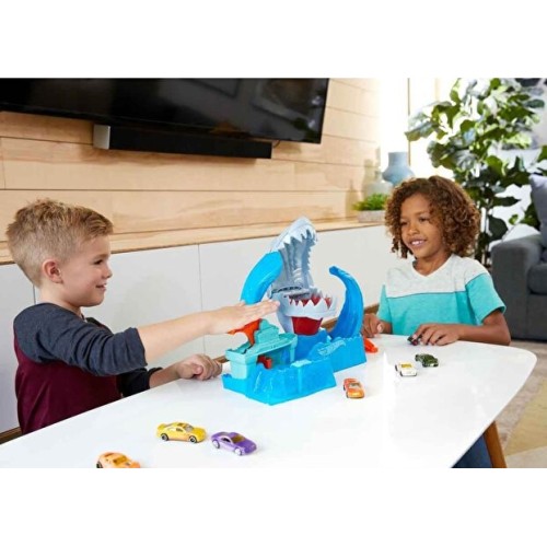 Hot Wheels Robotik Köpek Balığı Renk Değiştiren Oyun Seti GJL12